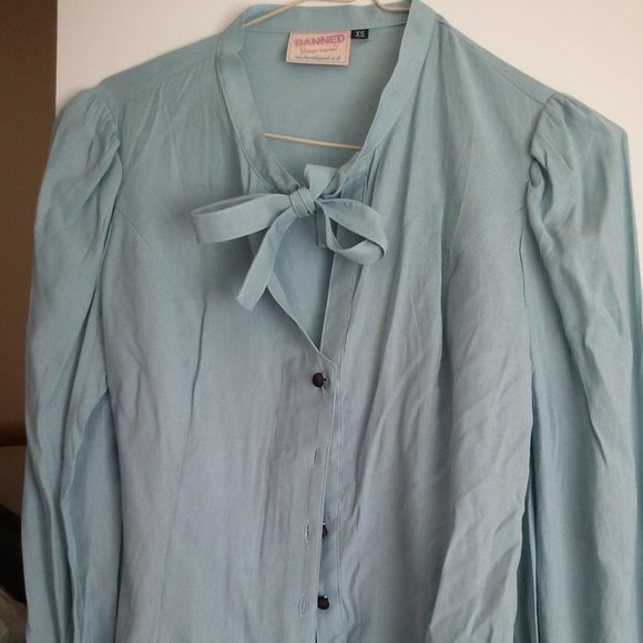 Banned Tops - Banned Vintage 60s style bow tie shirt XS NWT
